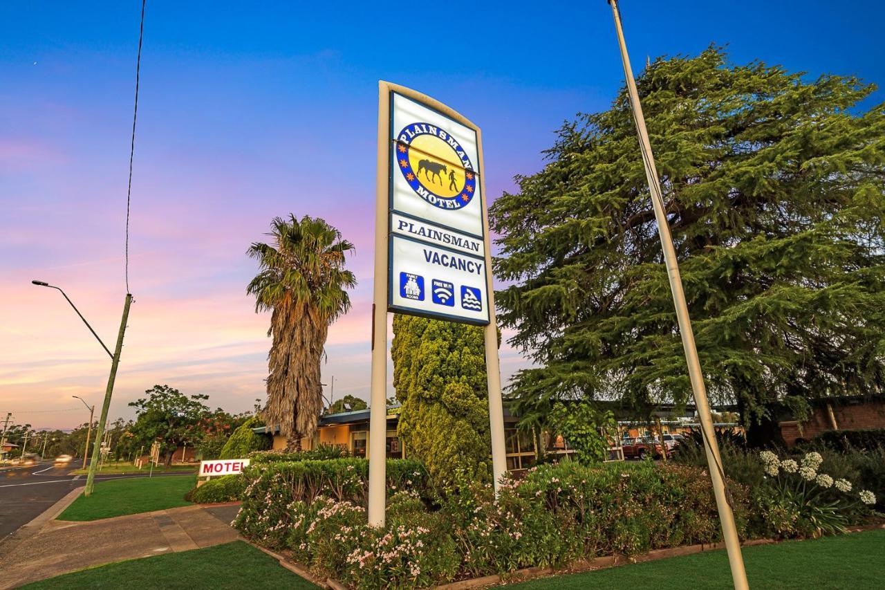 פורבס Plainsman Motel מראה חיצוני תמונה