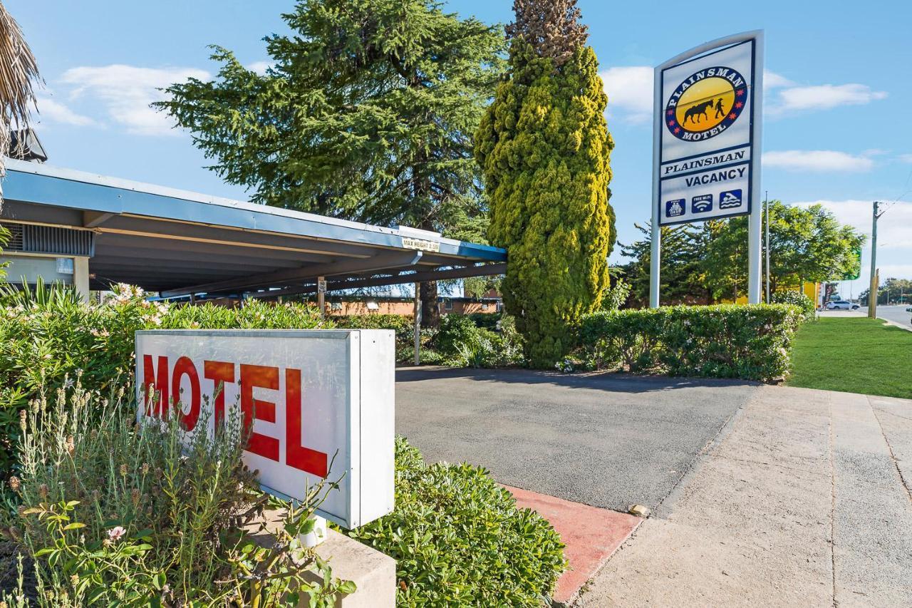 פורבס Plainsman Motel מראה חיצוני תמונה