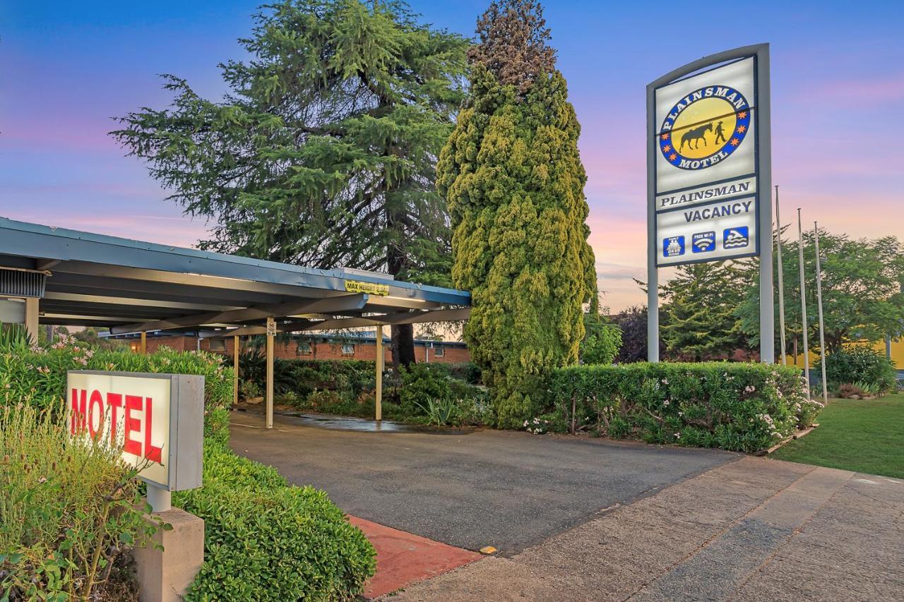 פורבס Plainsman Motel מראה חיצוני תמונה